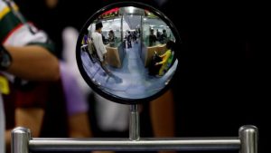 王吉舟：边控如何跑路【音频】-duli.today