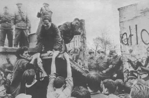 秦晖：东欧十年巨变【音频】-duli.today